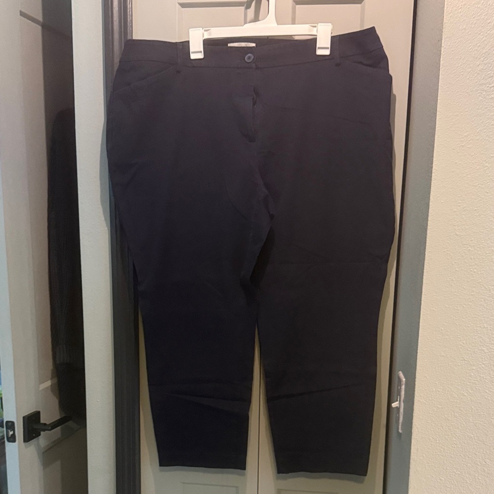 Woman’s Black Pants